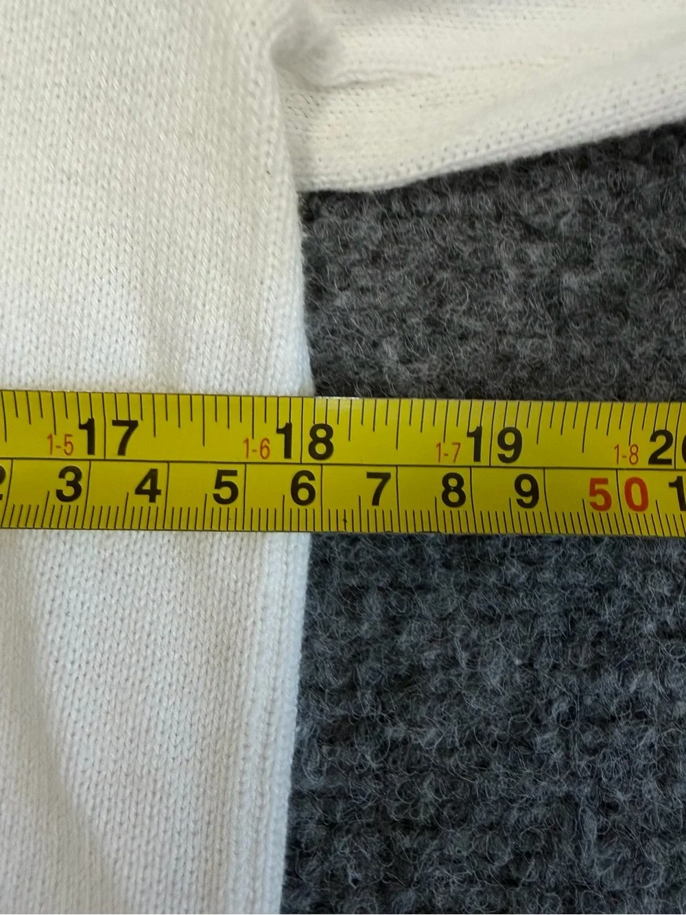Express Men's White V-Neck Sweater with Small Lion Crest